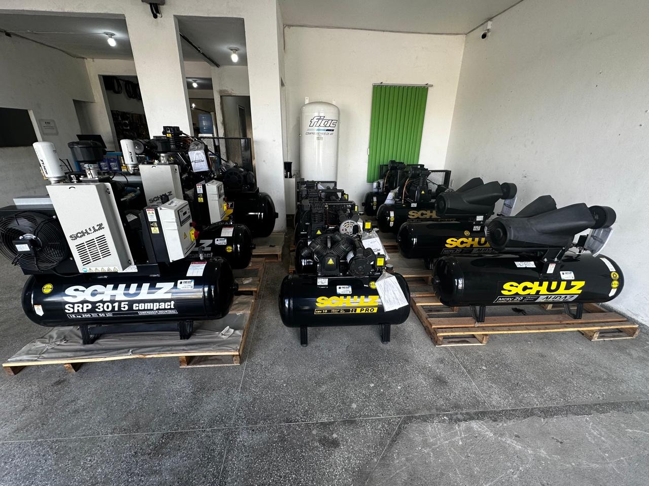 Compressores Schulz no estoque da Mega Compressores